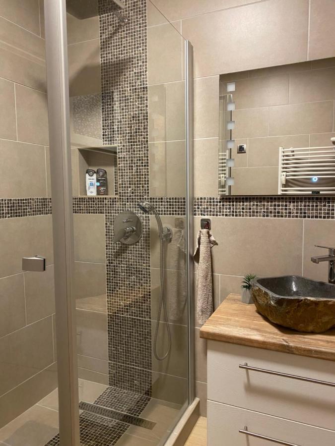 Centrum Apartman Капошвар Экстерьер фото