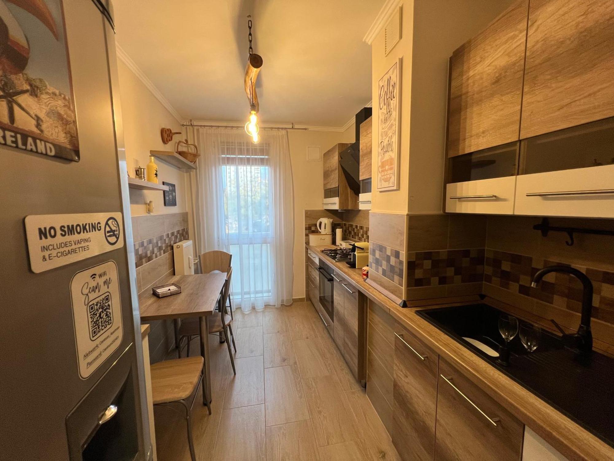 Centrum Apartman Капошвар Экстерьер фото